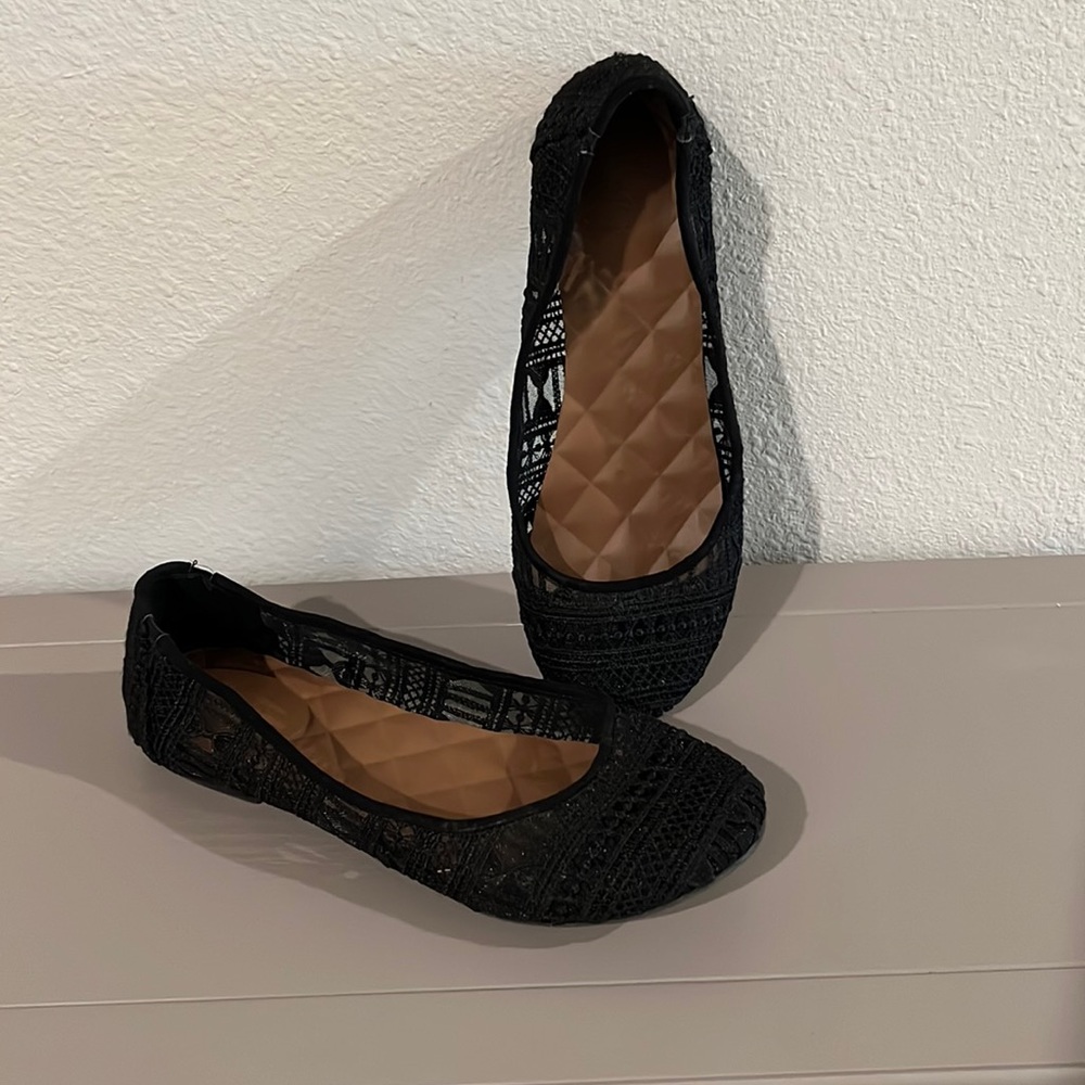 Jellypop Black Flats Women Size 8 (worn roughly three times) in great condition